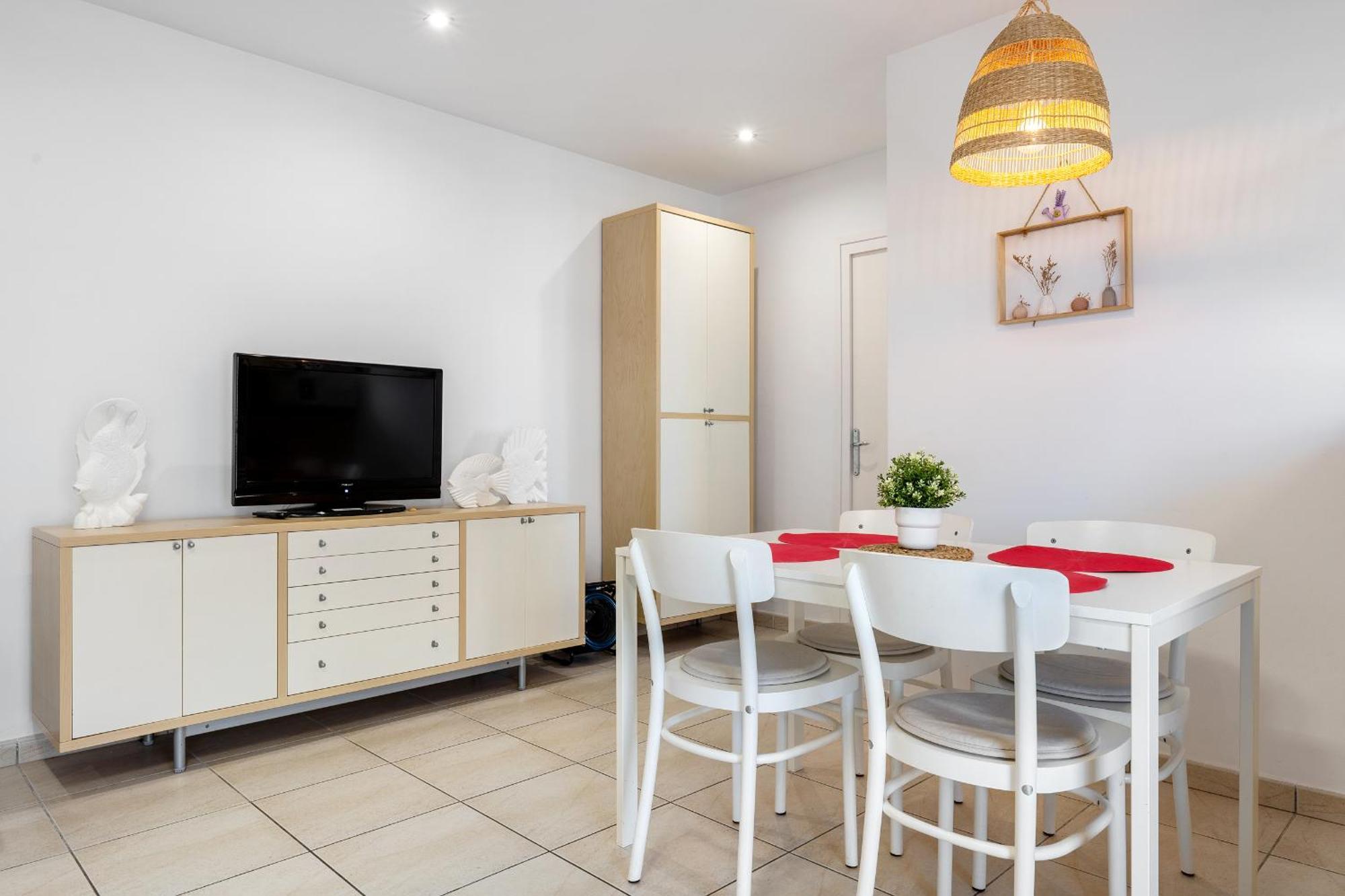 Hauzify I Apartament Llevant Santa Susanna Exterior photo